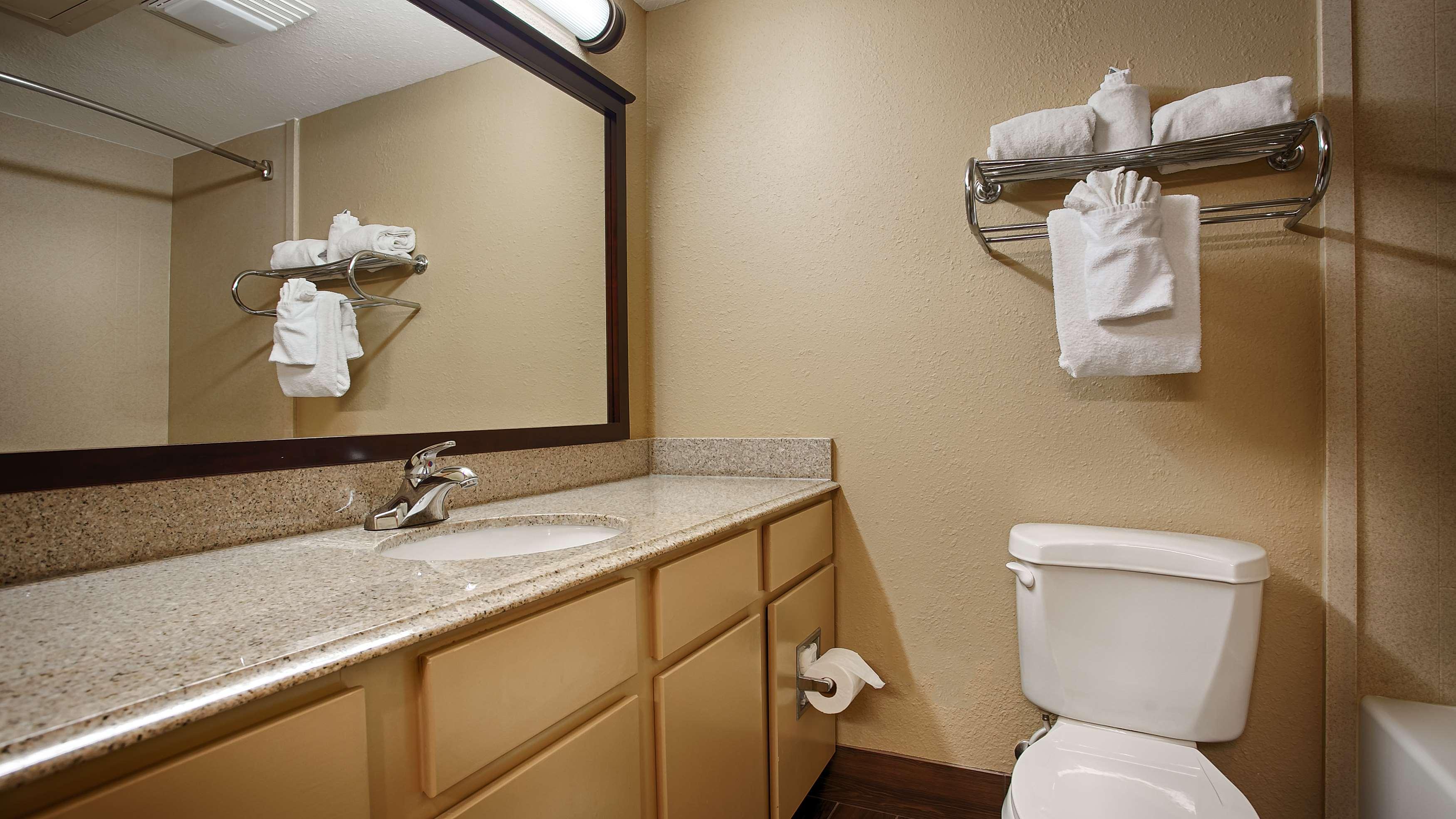 Best Western Of Alexandria Inn & Suites & Conference Center Ngoại thất bức ảnh