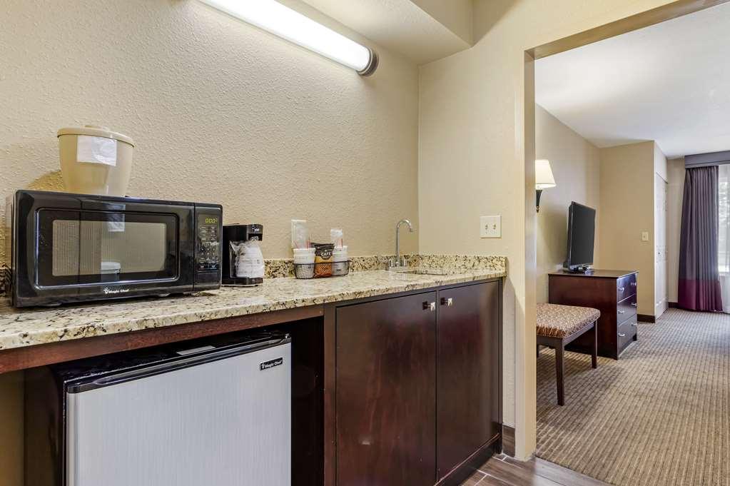Best Western Of Alexandria Inn & Suites & Conference Center Phòng bức ảnh